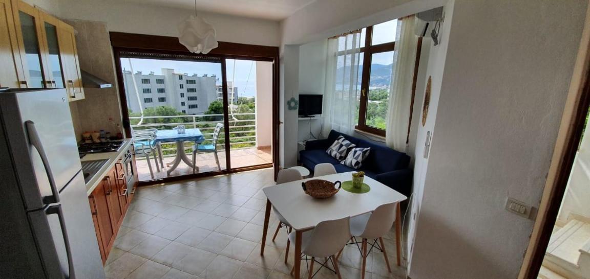 Seaview Apartment Borsh Εξωτερικό φωτογραφία